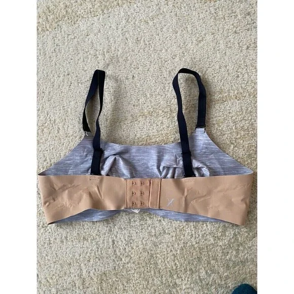 Knix by Knixwear Women's Bra Size 3 Wireless Back Closure - Picture 2 of 6